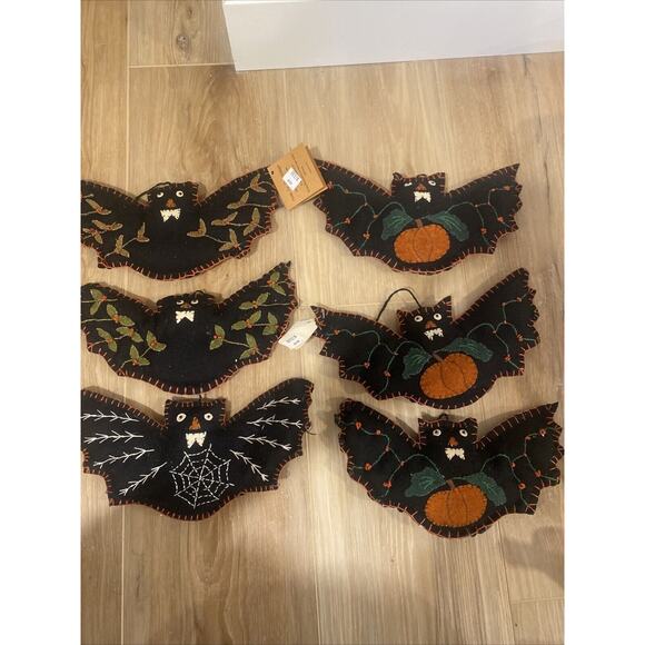 Bat Decorations Set Of 6 Pumpkin Spider Web Halloween Decorations 9” - Picture 1 of 7